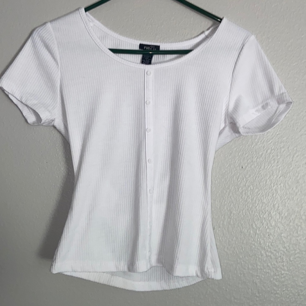 White crop top